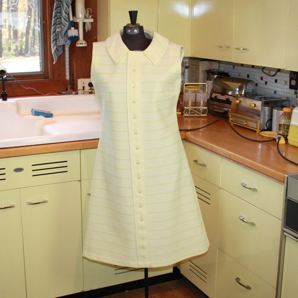 Vintage Young Naturals Polyester Dress